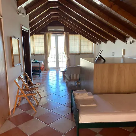 Rosa Seaview Loft