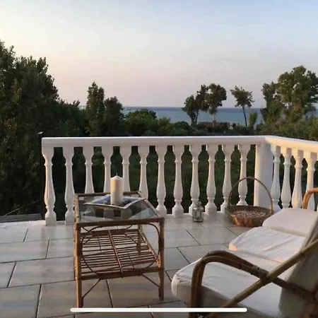 Rosa Seaview Loft *